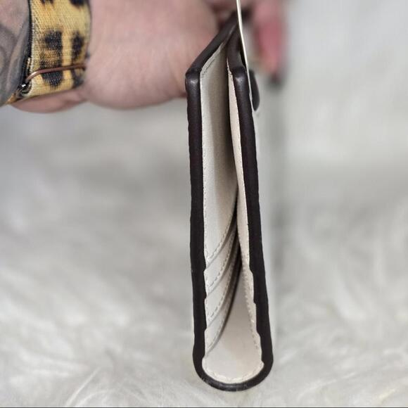 Michael Kors Cream Leather Wallet - Picture 3 of 4